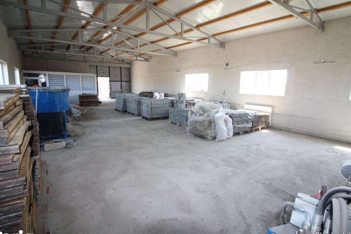 Hala comerciala Zona Recea !!