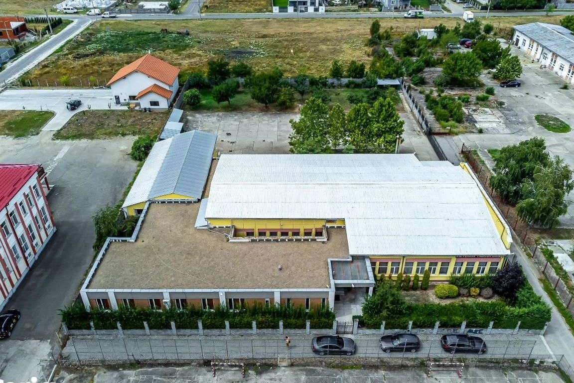 Hala de productie/depozitare/curierat 1300mp in Vladimirescu Jud. Arad