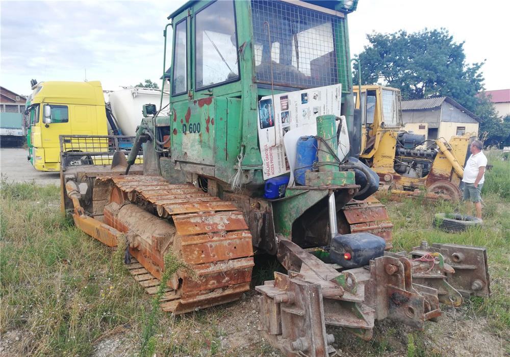 Hanomag D600