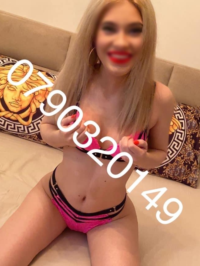 Hei blonda slim