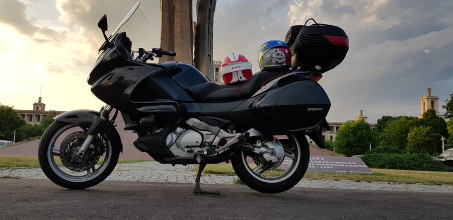 Honda Deauville NT 700