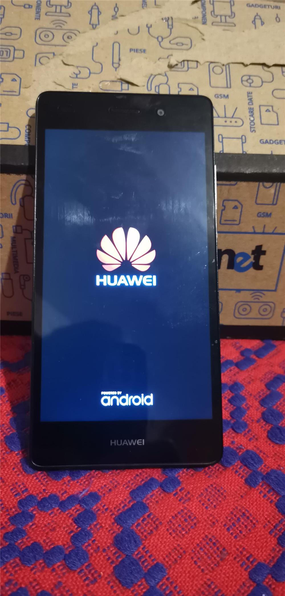 Huawei P8 lite Alb și Negru