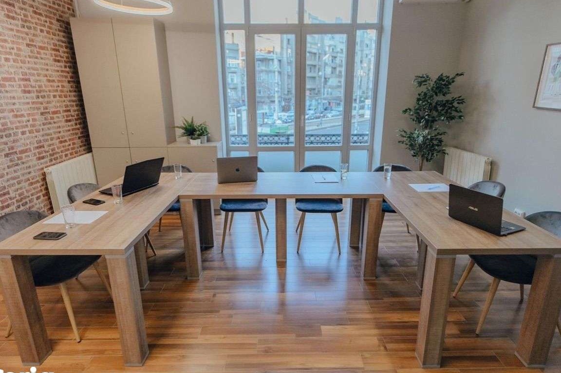 HUB birouri CENTRAL inchiriaza SALI SEDINTA - inclusiv in weekend!