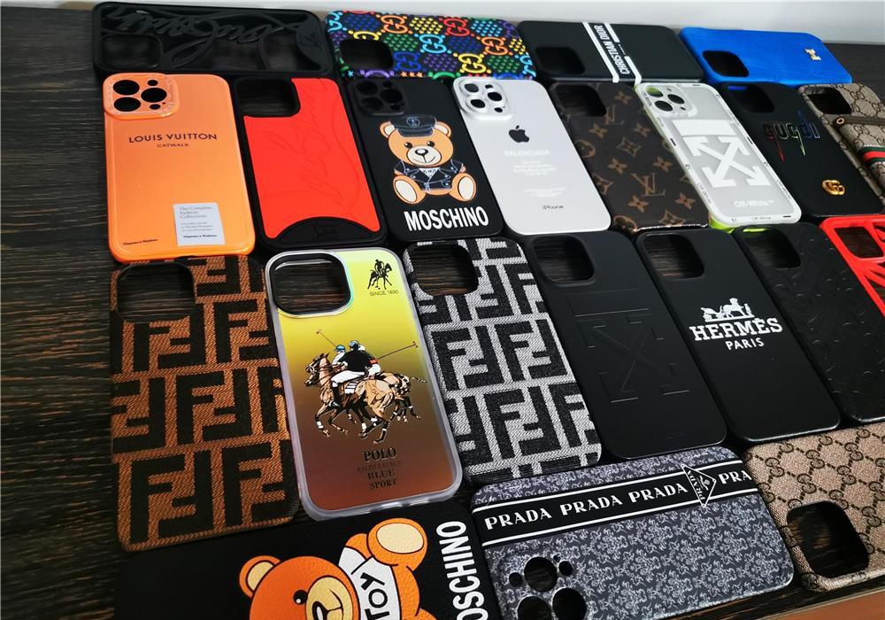 Husa Gucci, Givenchy, Moschino, OffWhite, Louboutin, LV iPhone 13 Pro, 13 Pro Max
