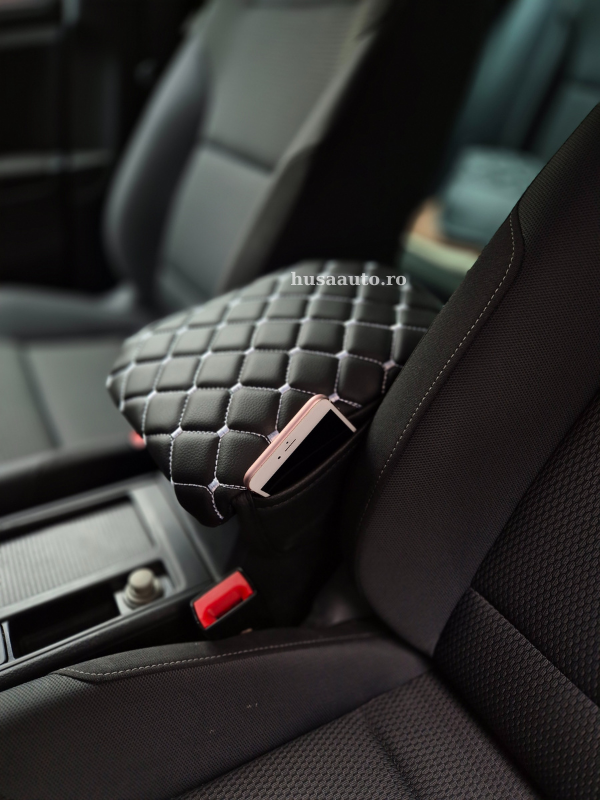 Husa pentru cotiera auto Premium universala