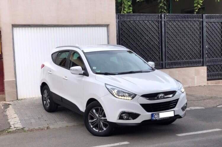 Hyundai ix35 2.0 CRD *4x4 WD* stare CA NOUA * UNIC PROPRIETAR !!