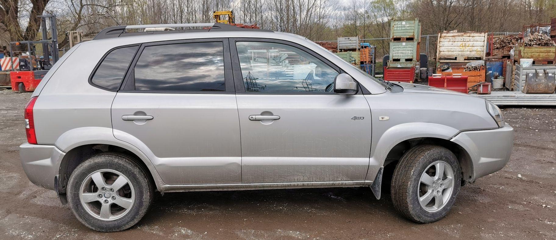 Hyundai Tucson benzina plus gaz metan 2008 anul