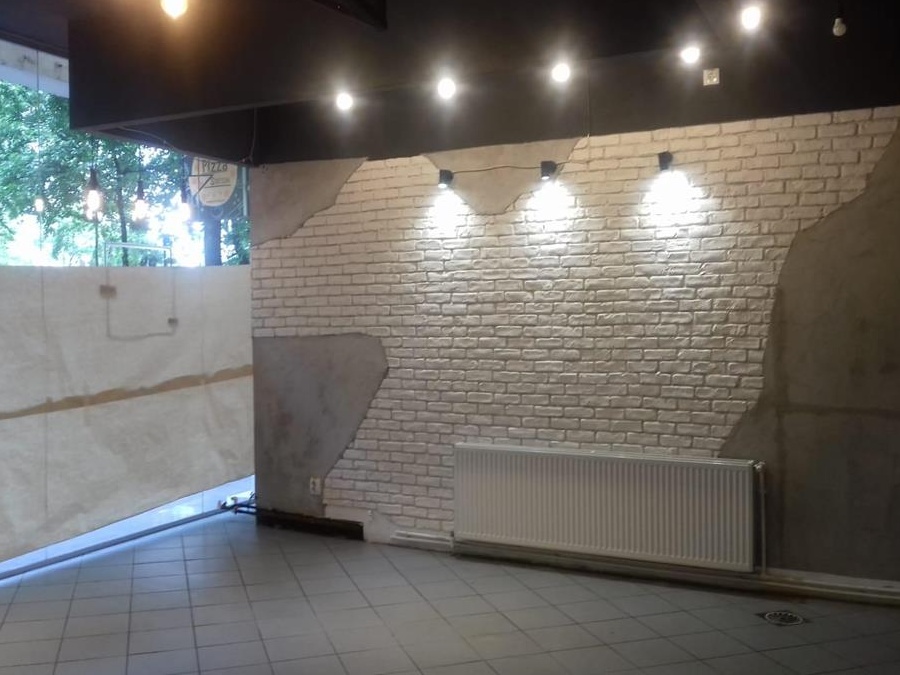 Iancului stradal, spatiu comercial 70 mp,vitrina 7 m