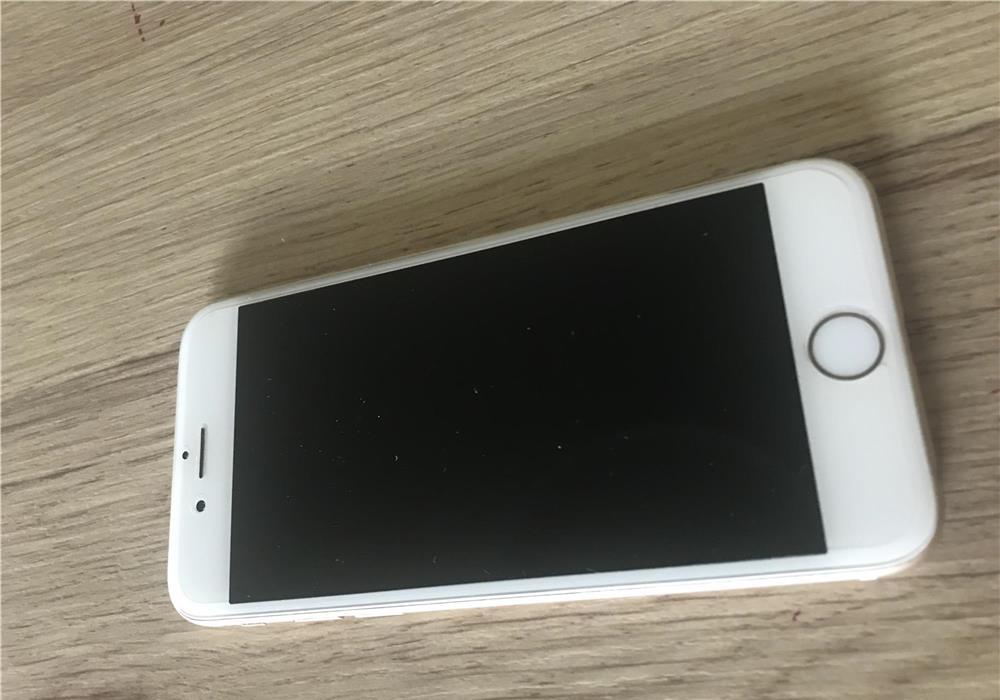IFone 6 16 GB roz gold 400 lei