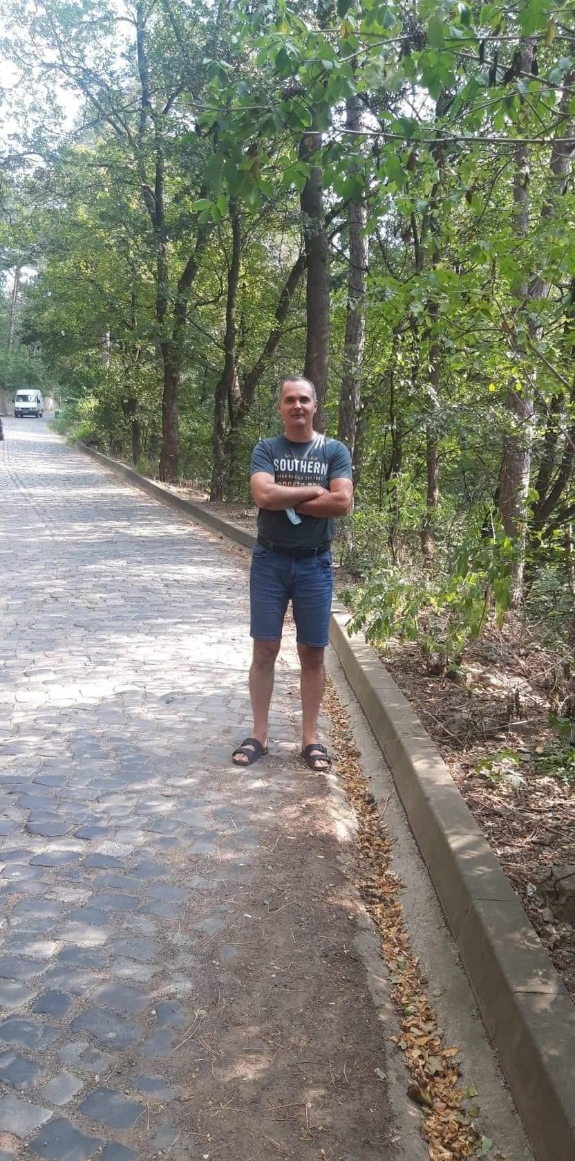 Imi caut partenera de viata. Sunt din Bacau.