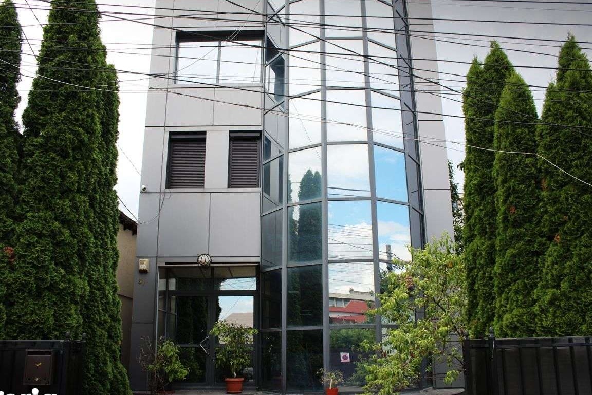 Imobil De Lux / De inchiriat / Zona 0 / Birouri /Pitesti/Exercitiu