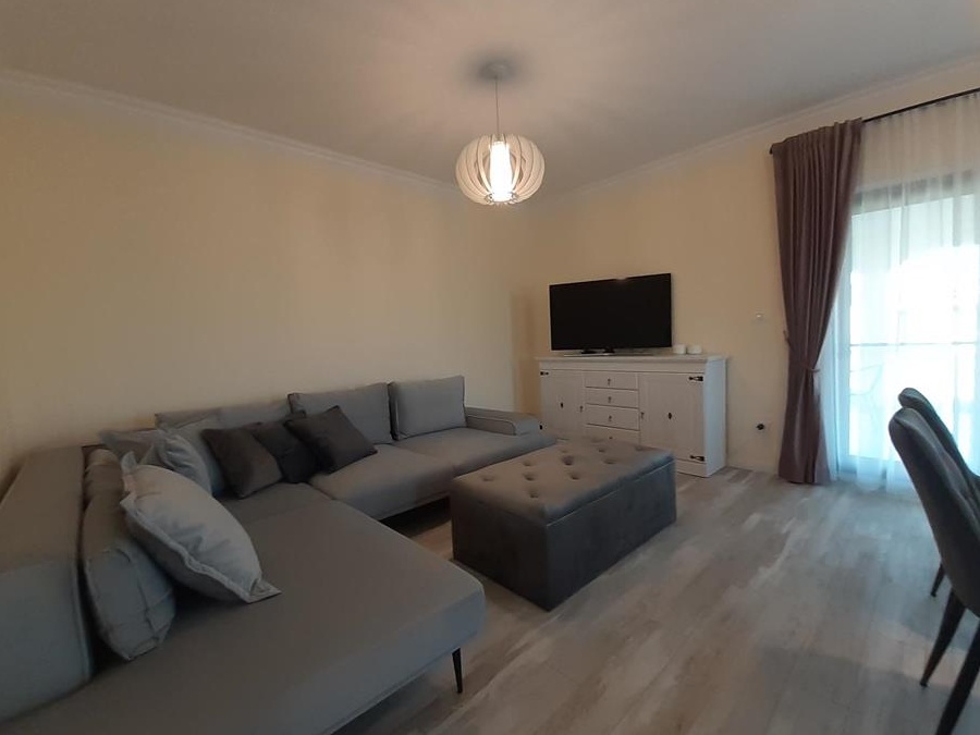 Imobil nou, mobilat, utilat, zona linistita!