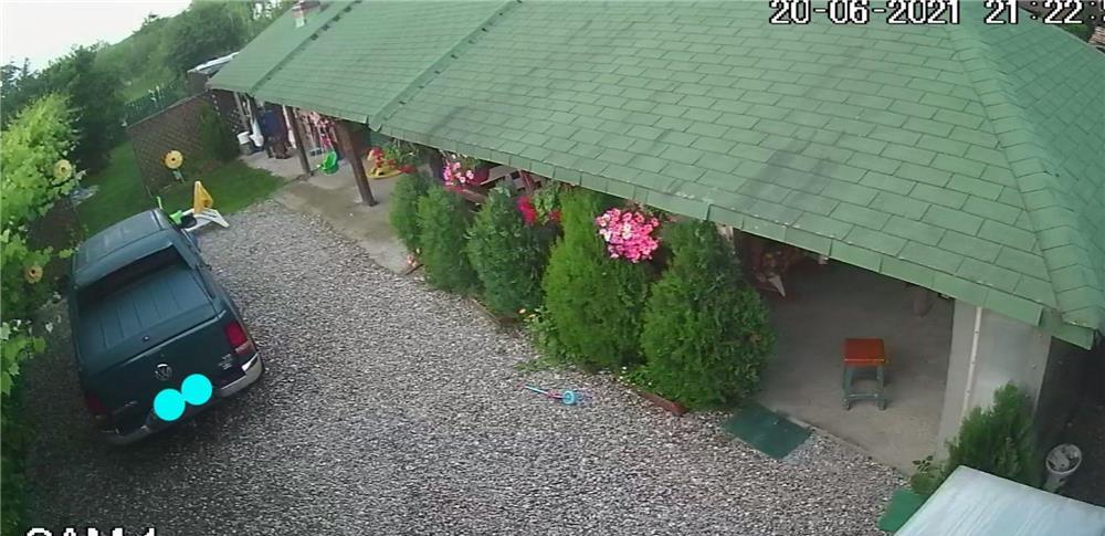 In apropiere Snagov,acces direct   Autostrada A 3 ,aprox. 7 km si 6 km  DN 1, Sat Curcubeu!