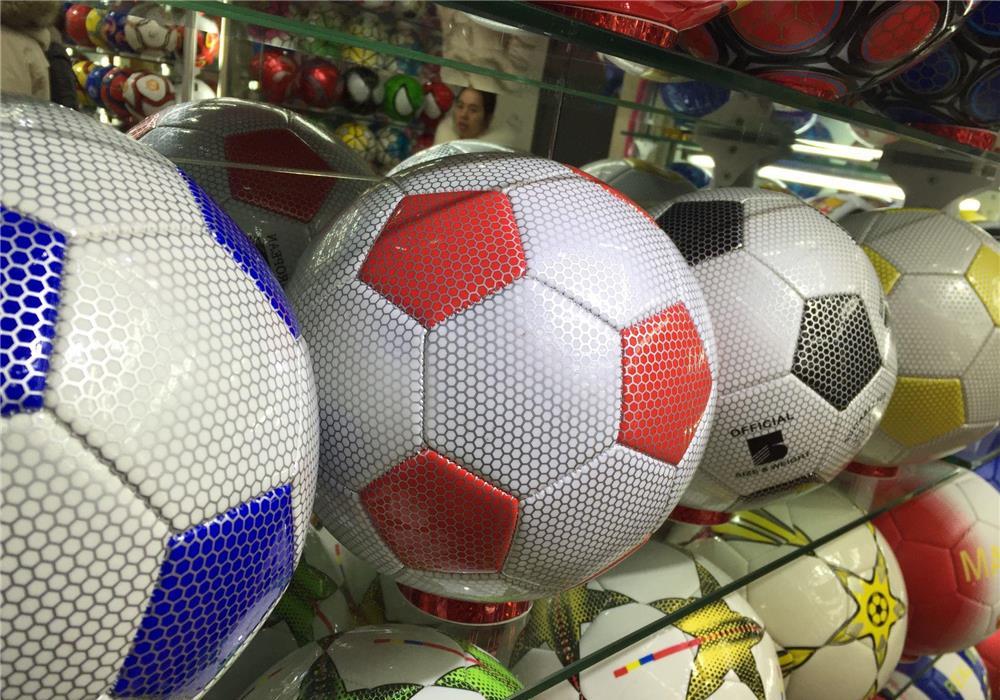 In  Constanta angajez sezonier Lucratori-Comerciali-Manipulanti .