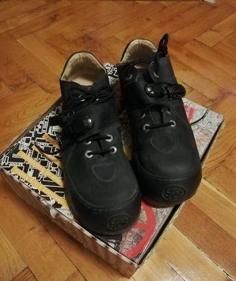 Încălțăminte SWEAR Skate. Produse noi.