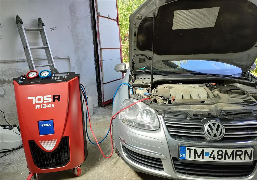 Incarcare clima cu freon