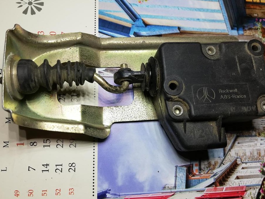 INCHIDERE ELECTRICA CAPAC ALIMENTARE COMBUSTIBIL PEUGEOT 405