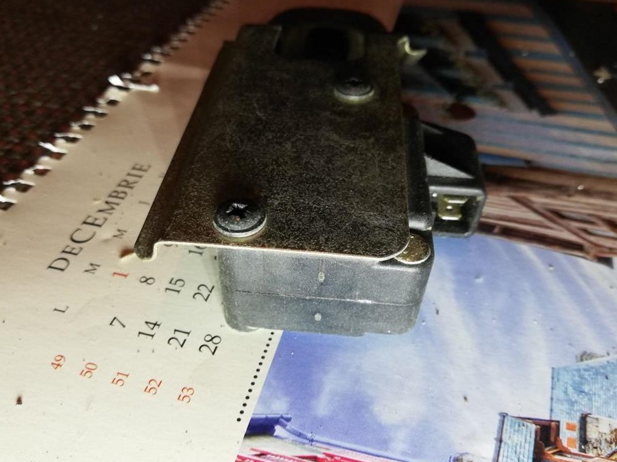 INCHIDERE ELECTRICA CAPAC ALIMENTARE COMBUSTIBIL PEUGEOT 405