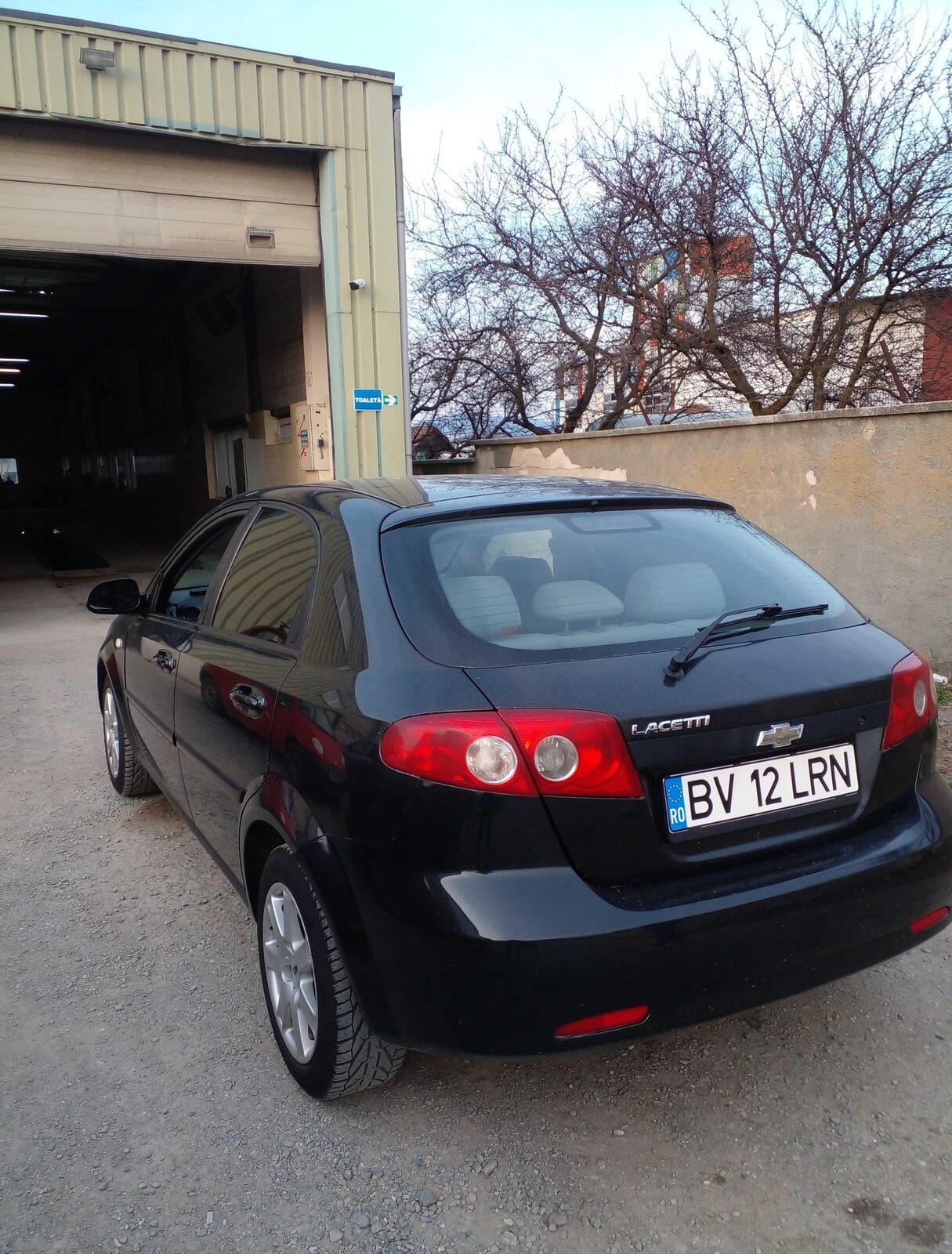 Închireiez autoturism Chevrolet Lacetti