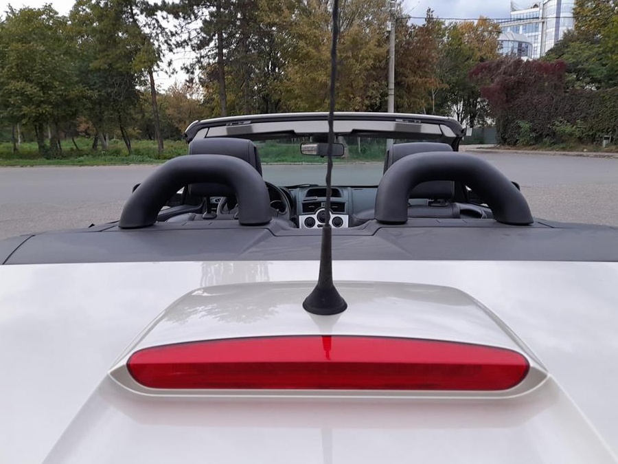 Inchiriem auto!