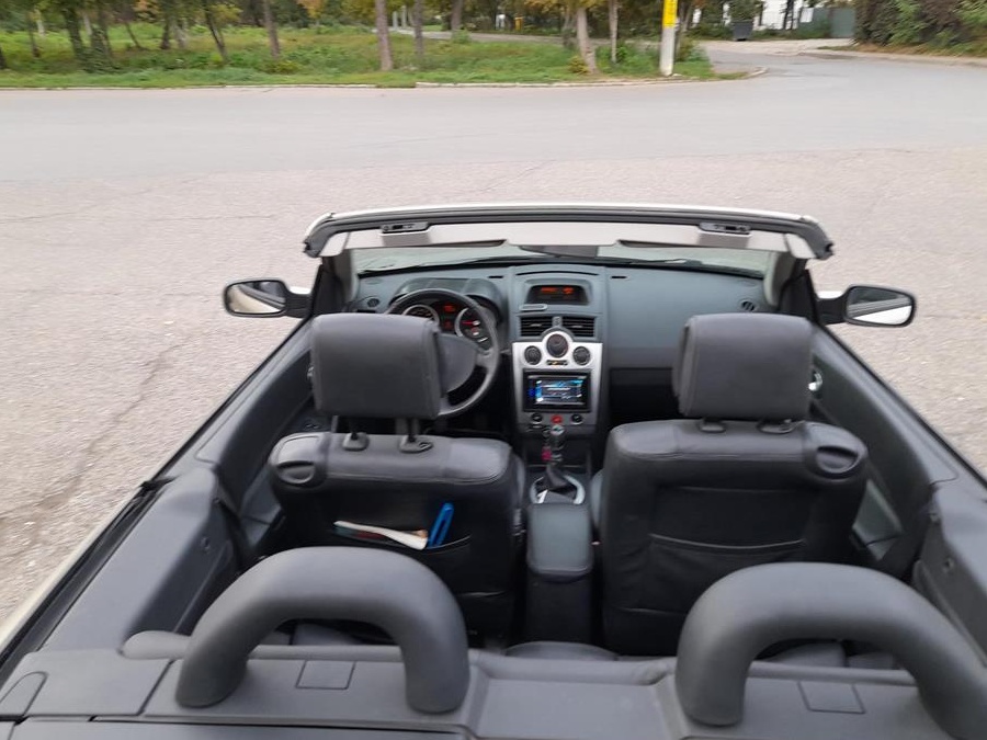 Inchiriem auto!