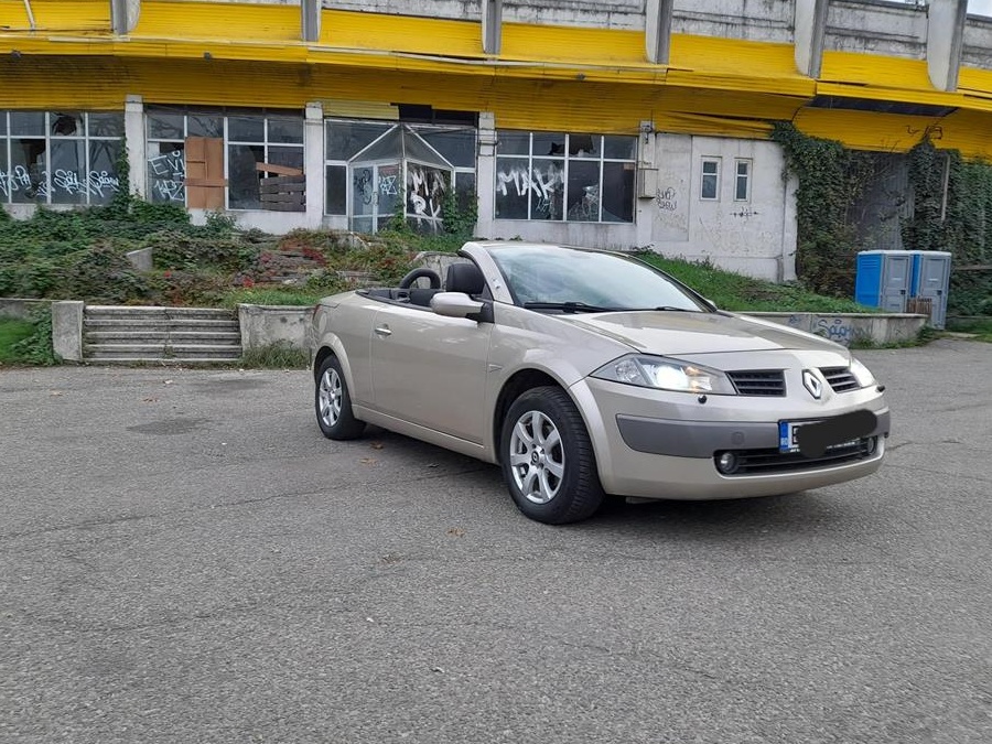 Inchiriem auto!