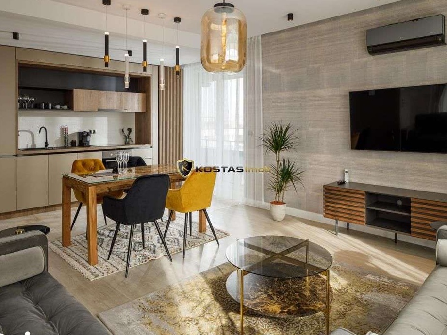 Inchiriem penthouse LUX 4 camere cu acces in terasa de 100 m zona Core