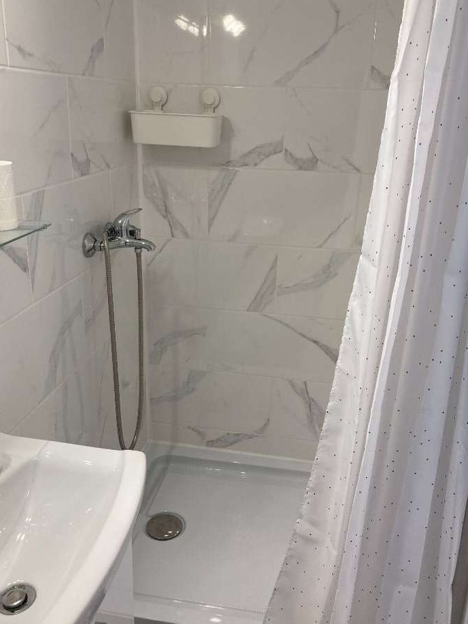 Inchiriere apartament 2 camere in vila, pasaj Baneasa, loc de parcare