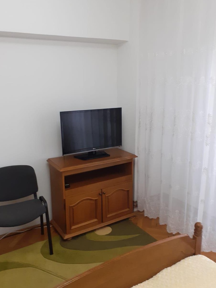 inchiriere apartament 2 camere ,zona Euro