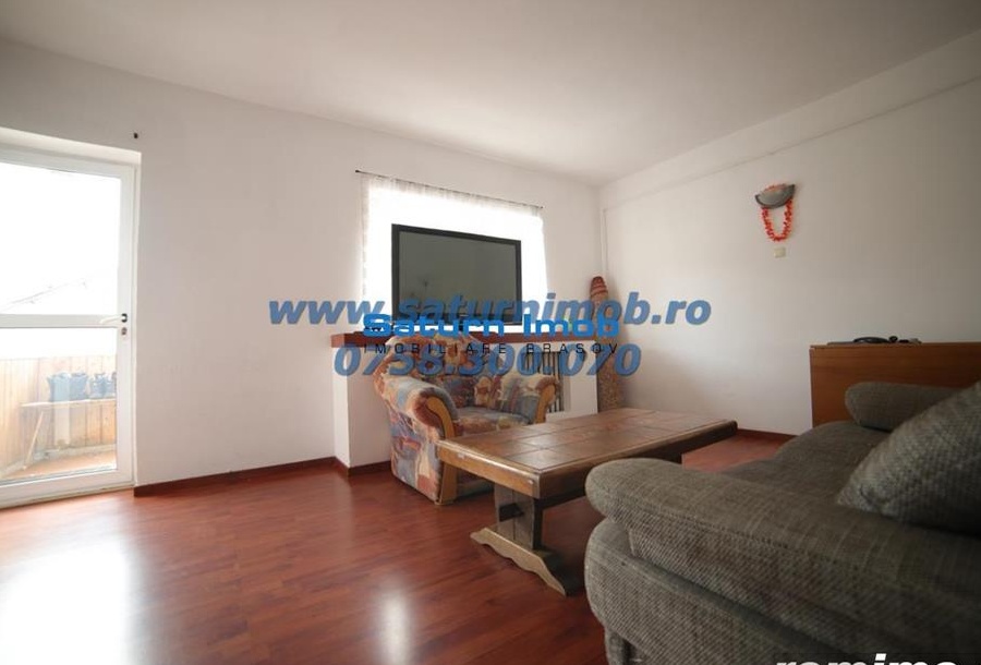 Inchiriere apartament 3 camere decomandat zona Racadau
