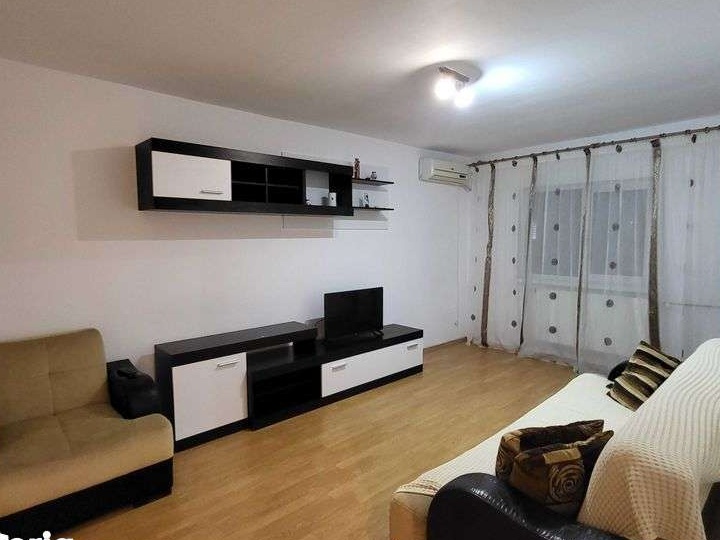Închiriere apartament 3 camere Str. Domnișori