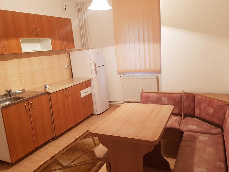 Inchiriere apartament cu 2 camere in Complex Studentesc, renovat, centrala proprie!