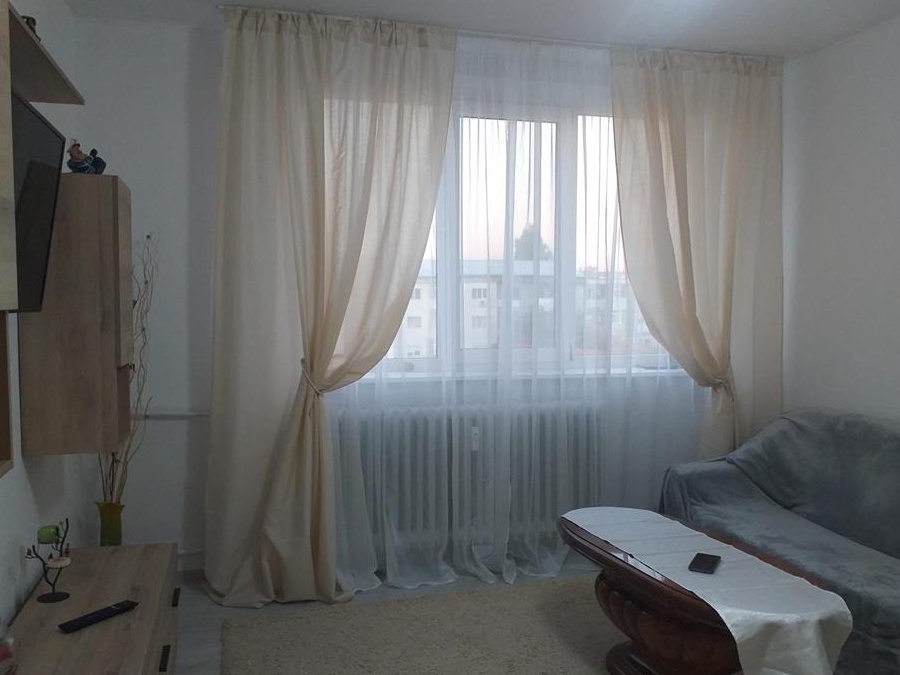 Inchiriere apartament Rovine-Institut