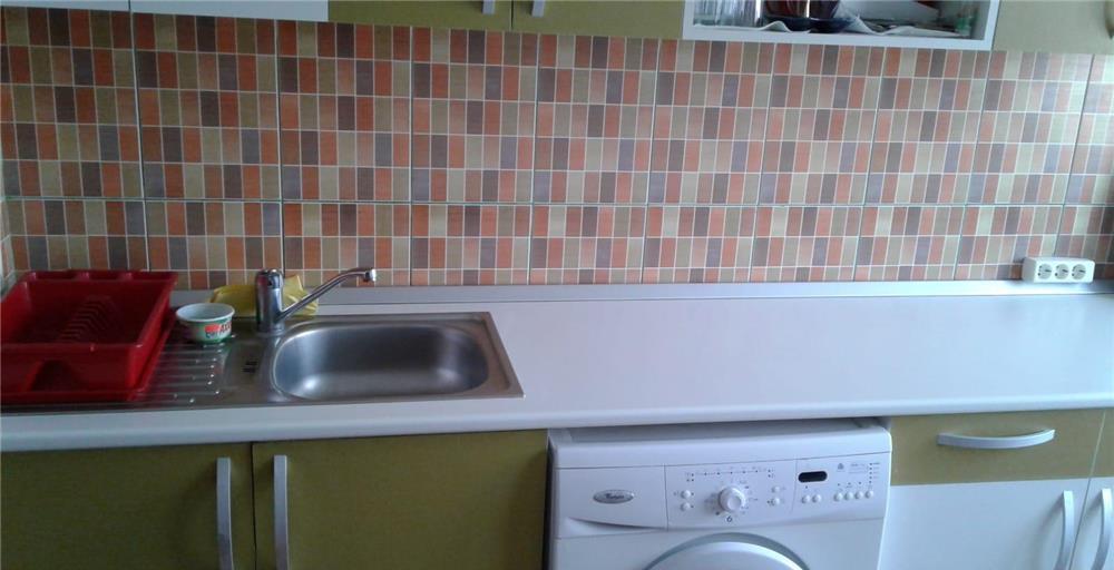 Inchiriere cameră în apartament cu 3 camere