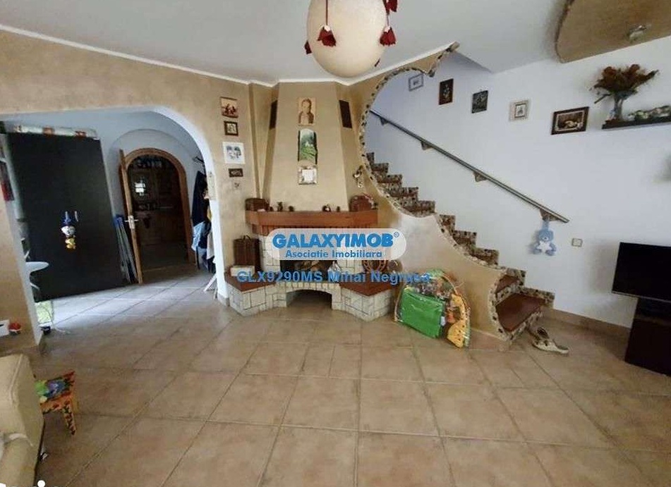 Inchiriere casa cu 4 camere in zona Cetatii, la 10 minute de UMF