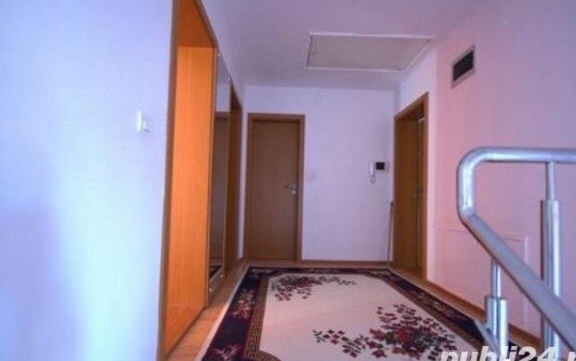 Inchiriere casa tip vila, toata sau partial, anumite camere!