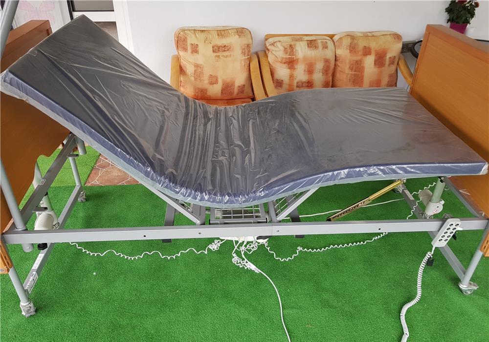 Inchiriere pat electric bolnavi/batrani 300 lei