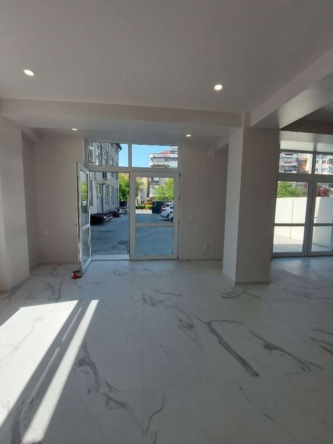 Inchiriere spatiu comercial, zona Calea Bucuresti, Targoviste