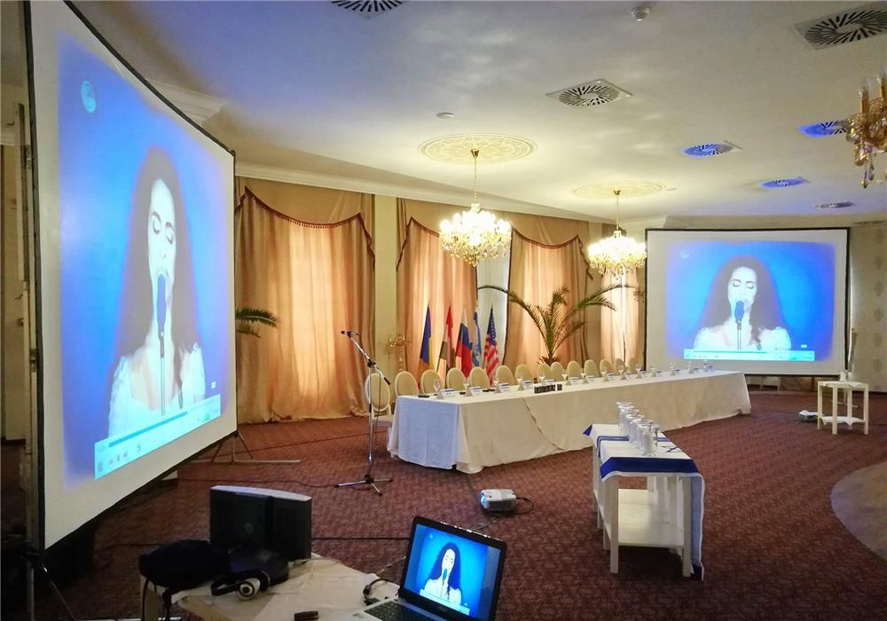 Inchiriere Videoproiectoare si ecrane de proiectie,TV LED/ECRAN LED FULLHD 4,5x2,5m/sonorizare