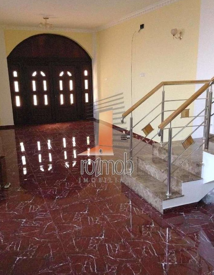 Inchiriere vila P+2E, birouri, 7 camere, Calea Vitan - Breaza -  Drist