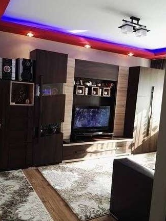 Închirierez  apartament 2 camere