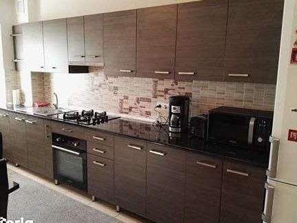 Închirierez  apartament 2 camere