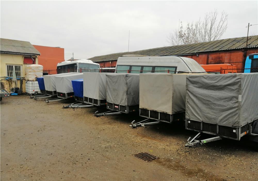 Inchirieri inchiriez remorci si Platforme transport auto remorca