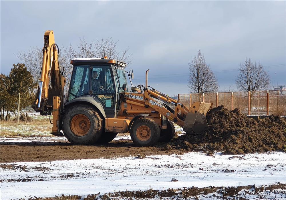 Inchirieri utilaje buldoexcavator miniexcavator bobcat tractor freza foreza compactor dumper