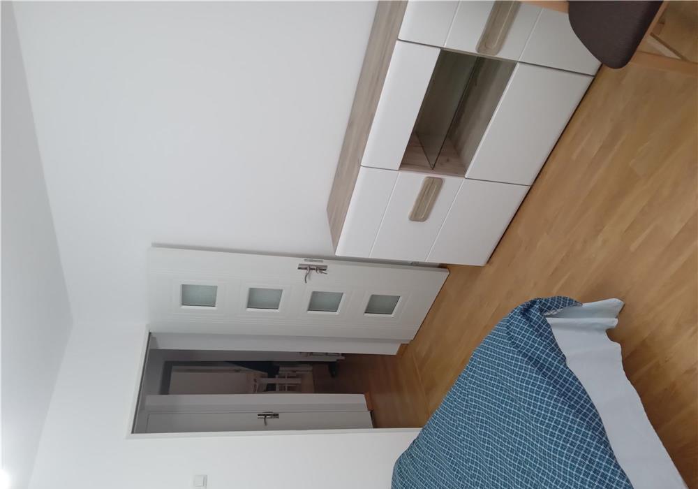 Inchiriez 1 camera in ap. 3 camere Zorilor