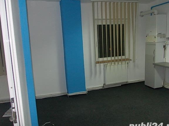 Inchiriez apartament 1 camera la parter, zona centrala Resita