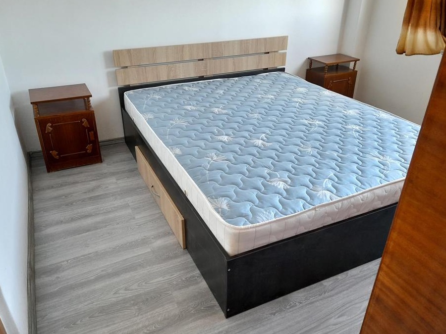Închiriez apartament 2 cam decomandate