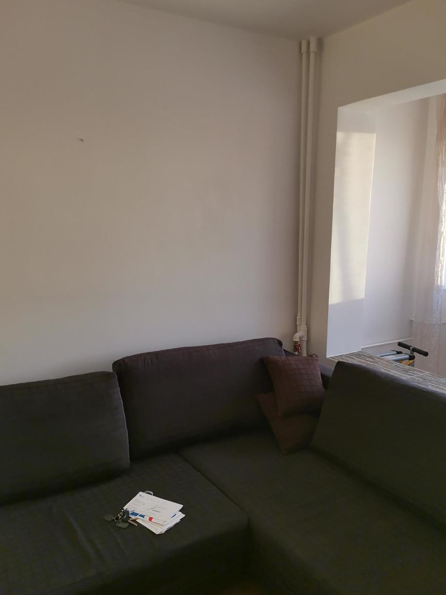 Închiriez apartament 2 camere, aproape UPG.