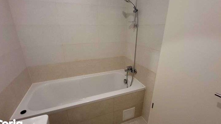 Inchiriez apartament 2 camere, Coresi cartier, Str. Zaharia Stancu