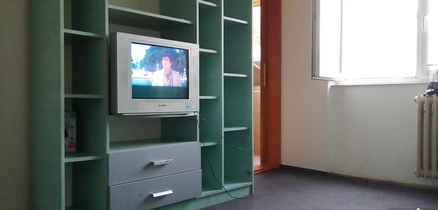 Inchiriez apartament 2 camere Gradiste